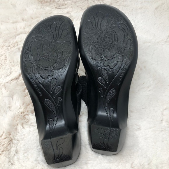 Aravon Black Strappy Women's Comfort Slide On Sandals 9B - Picture 8 of 8